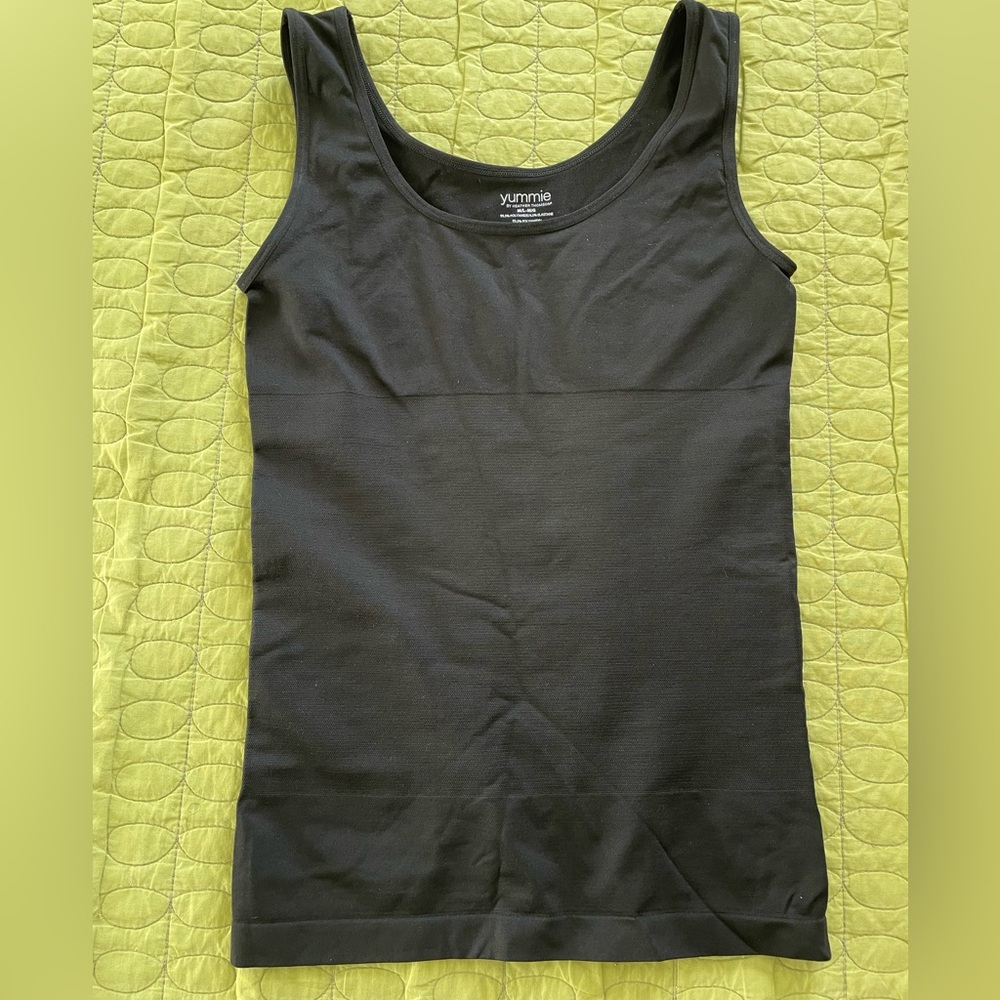 NWOT Yummie by Heather Thomson Black Body Shaper Scoop Neck Shape Wear SZ: ML/MG - Picture 1 of 6